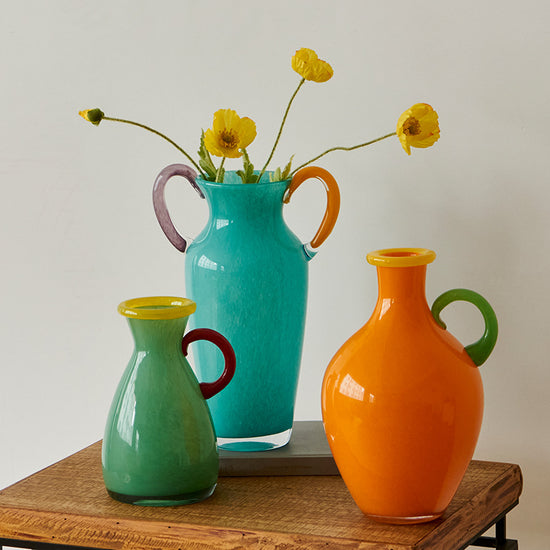 Solaris Amphora Vase