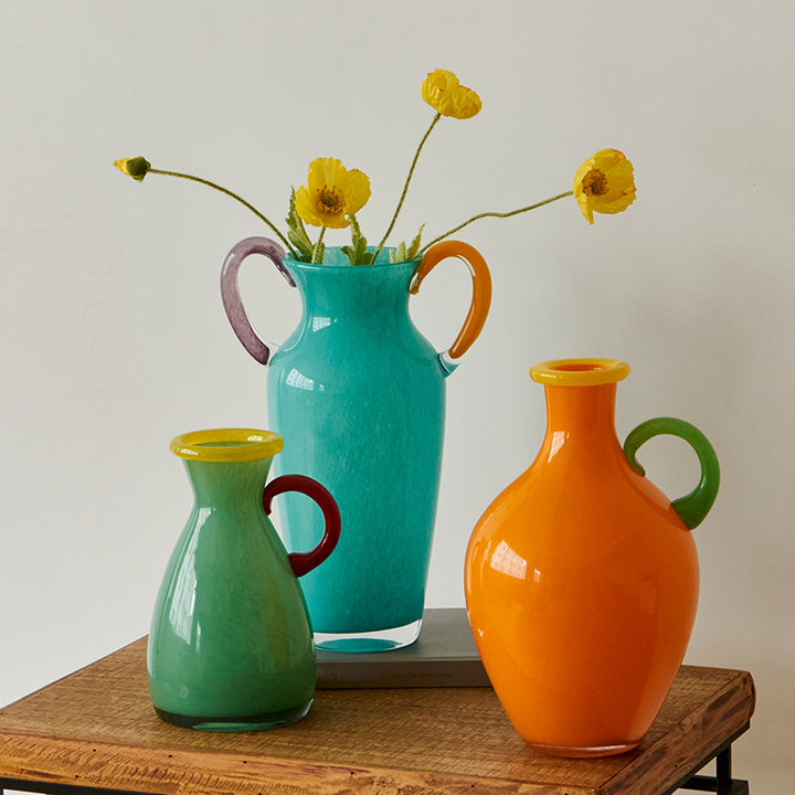 Solaris Amphora Vase