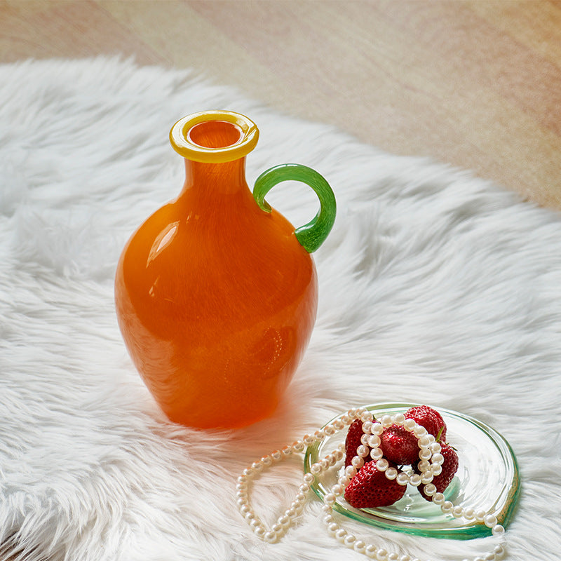 Solaris Amphora Vase